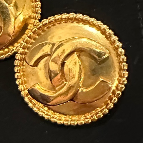 CHANEL COCO MARK CLIP ON BUTTON EARRINGS - Picture 3 of 5